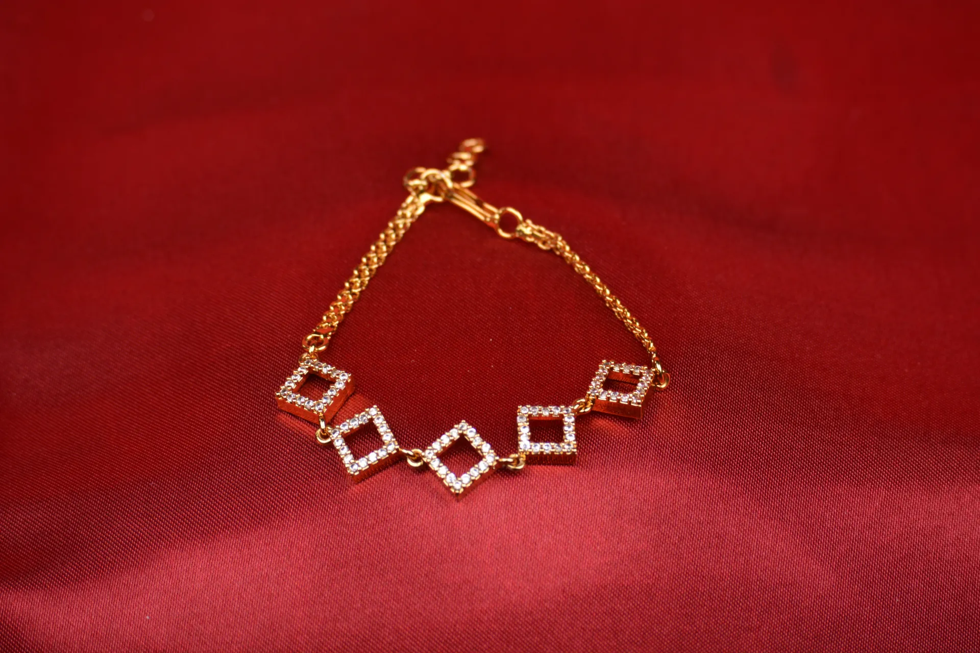 Bracelet