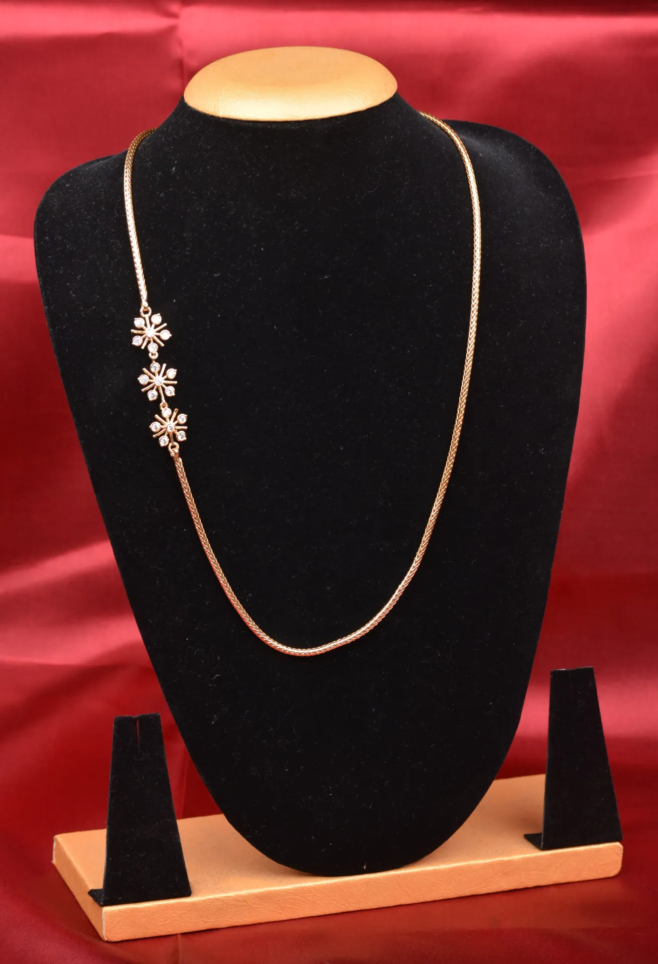 Mugappu Chain
