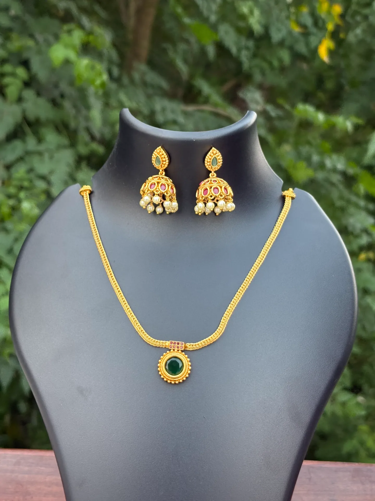 Neck Set with Jumkas