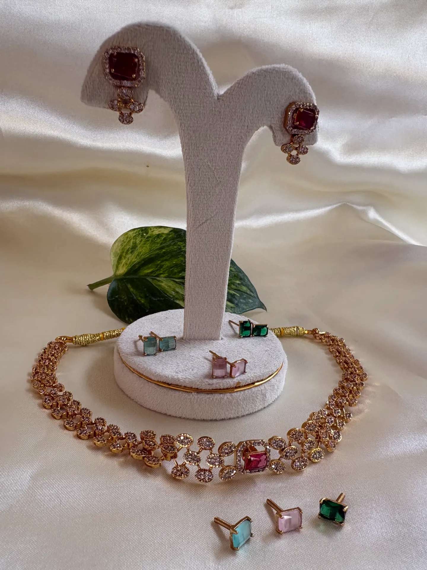 Neck Set with Studs-Changeable